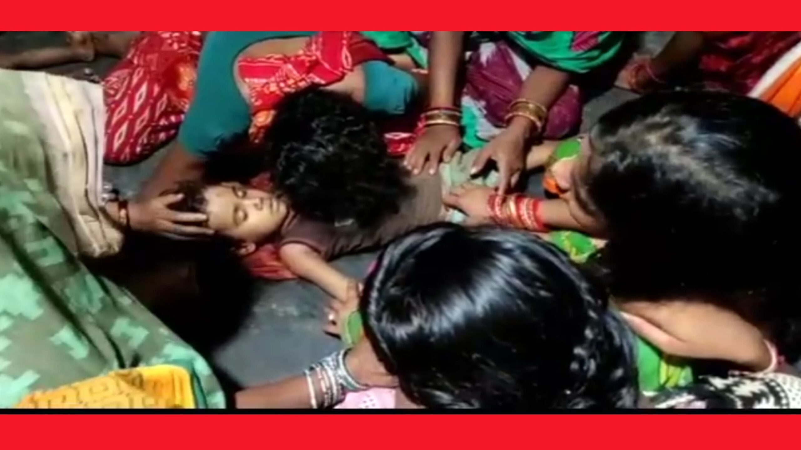 ଏକ ବିଭତ୍ସ ହତ୍ୟାକାଣ୍ଡ.. ଅଢେ଼ଇ ବର୍ଷର ପୁଅ ମୃତ ବାପ ଗୁରୁତର…