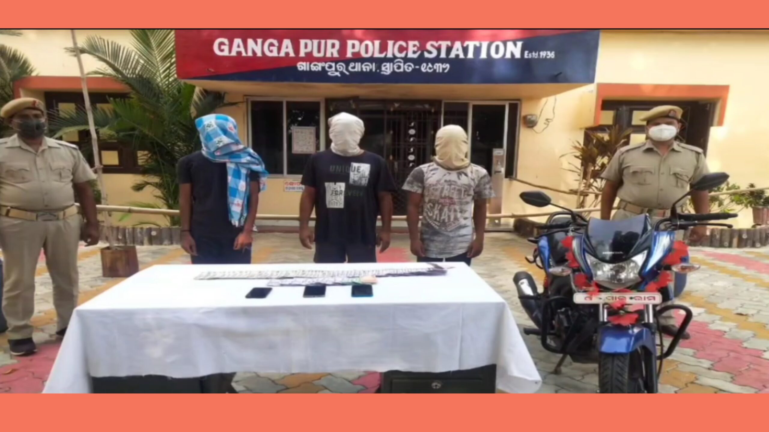 ସାଇକେଲ ମାର୍ଟ  ରେ ପଶି, ଟଙ୍କା ଲୁଟି ନେଲେ ଦୁର୍ବୃତ୍ତ…