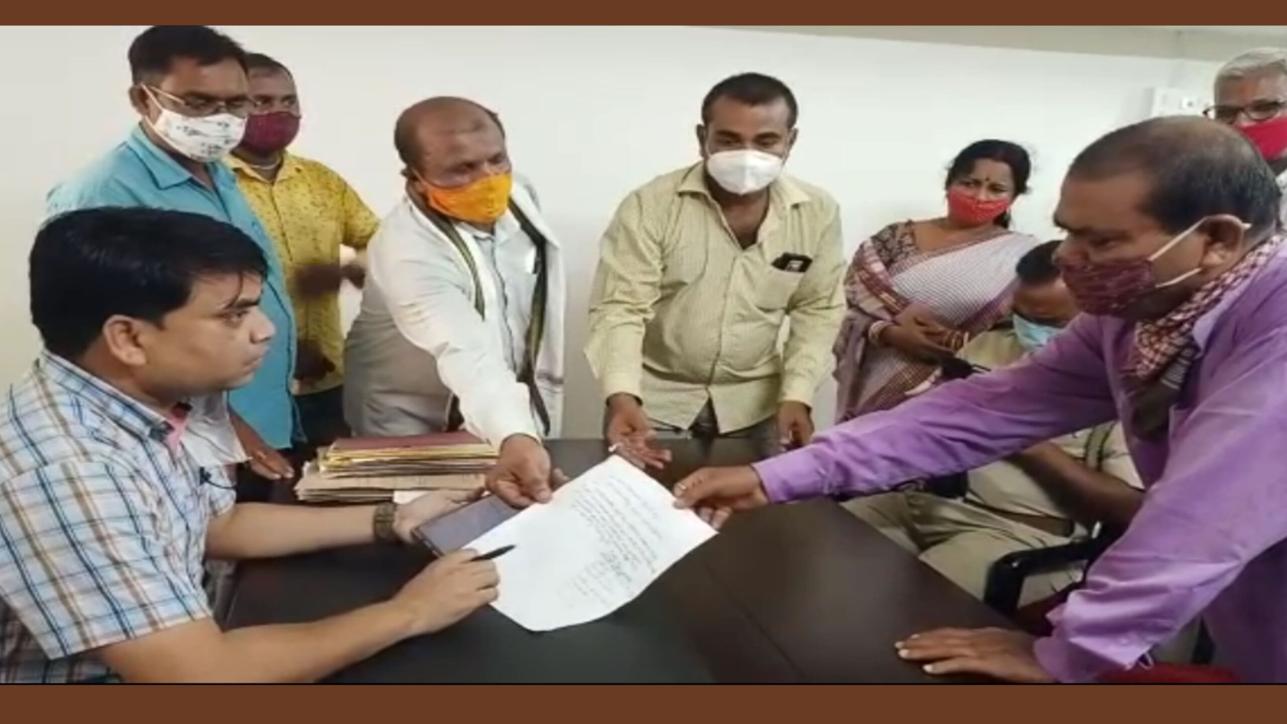 ଗୋରୁ ଗୁହାଳ ପାଇଁ ଅନଶନ …