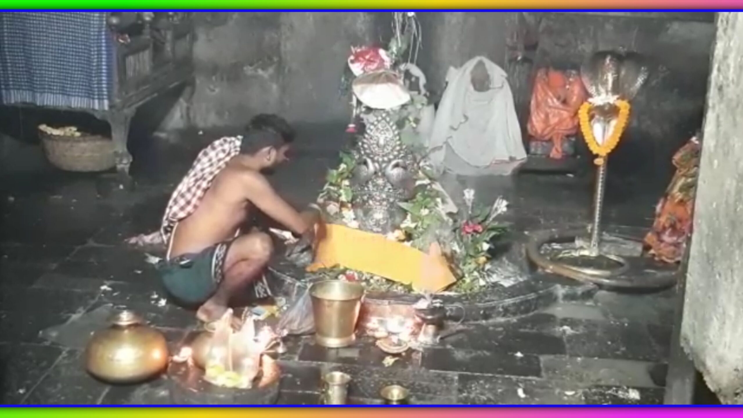 ଆଖଣ୍ଡଳମଣି ପୀଠରେ ୧୪୪ ଧାରା,କୋଭିଡ୍ କଟକଣା ମଧ୍ୟରେ ଦୁର୍ଲଭ ହରଗୌରୀ ବେଶରେ ଦର୍ଶନ ଦେବେ ବାବା…