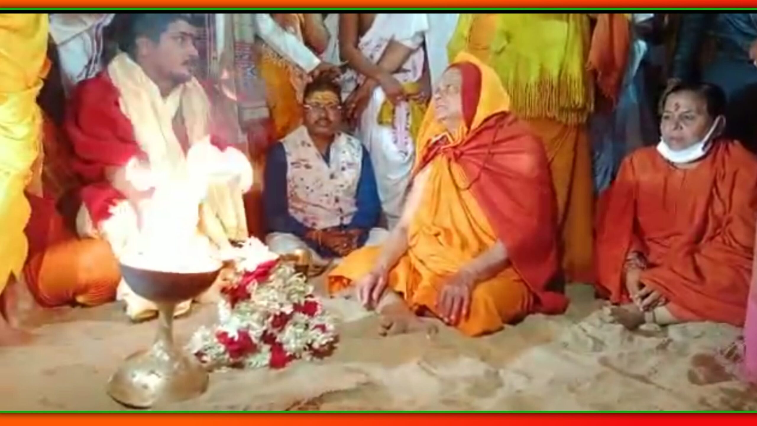 ପୁରୀ ସ୍ୱର୍ଗଦ୍ୱାର ସମ୍ମୁଖ ବେଳାଭୂମିରେ,ପୈଷପୂର୍ଣ୍ଣିମା ଅବସରରେ ୧୬ ତମ ତୀର୍ଥରାଜ ମହୋଦଧିଙ୍କ ସନ୍ଧ୍ୟା ଆରତୀ…