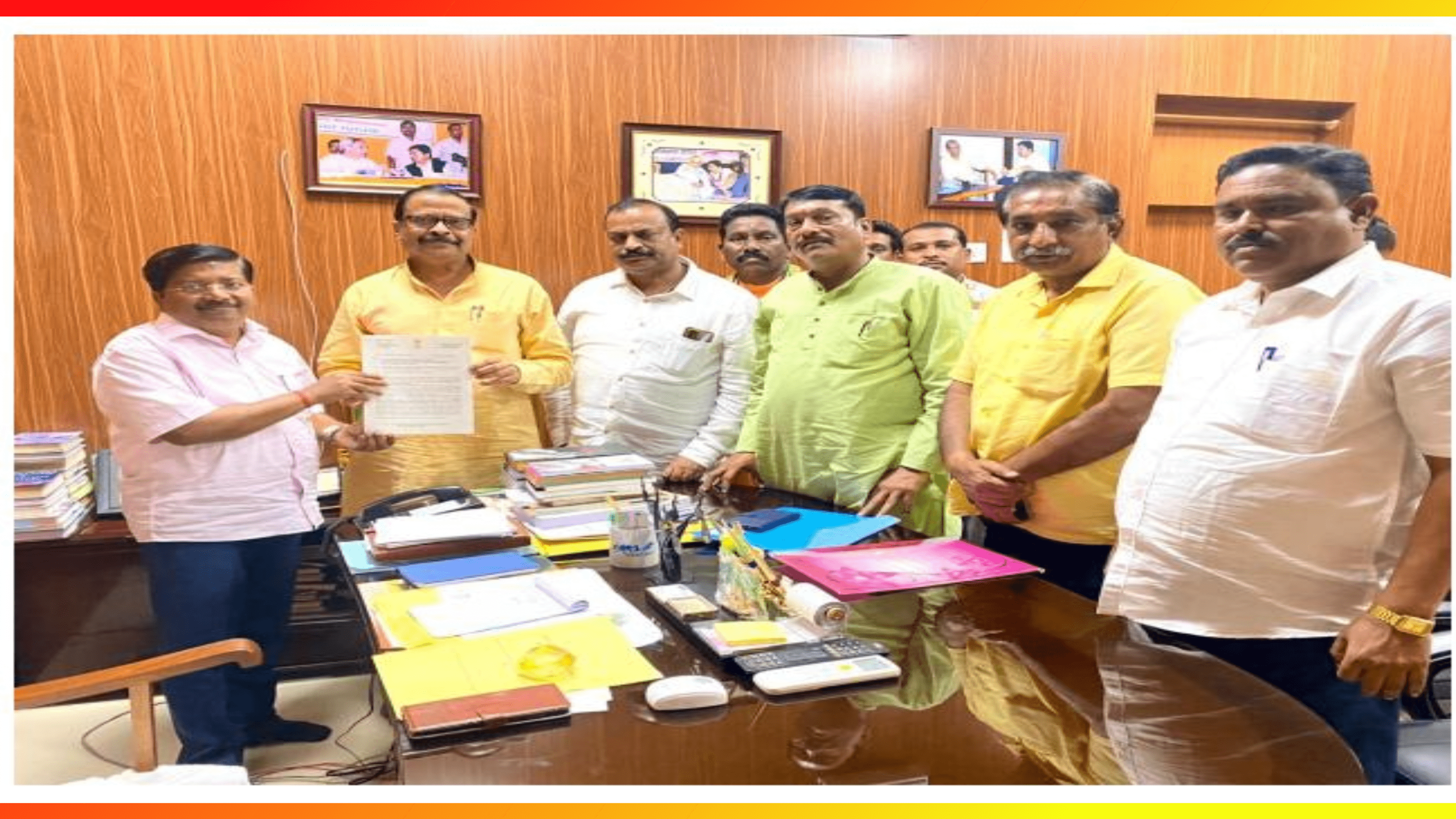 କୃଷିମନ୍ତ୍ରୀ ଙ୍କୁ ଭେଟିଲେ ବରଗଡ଼ ବିଜେପିର ପ୍ରତିନିଧି ମଣ୍ଡଳୀ…