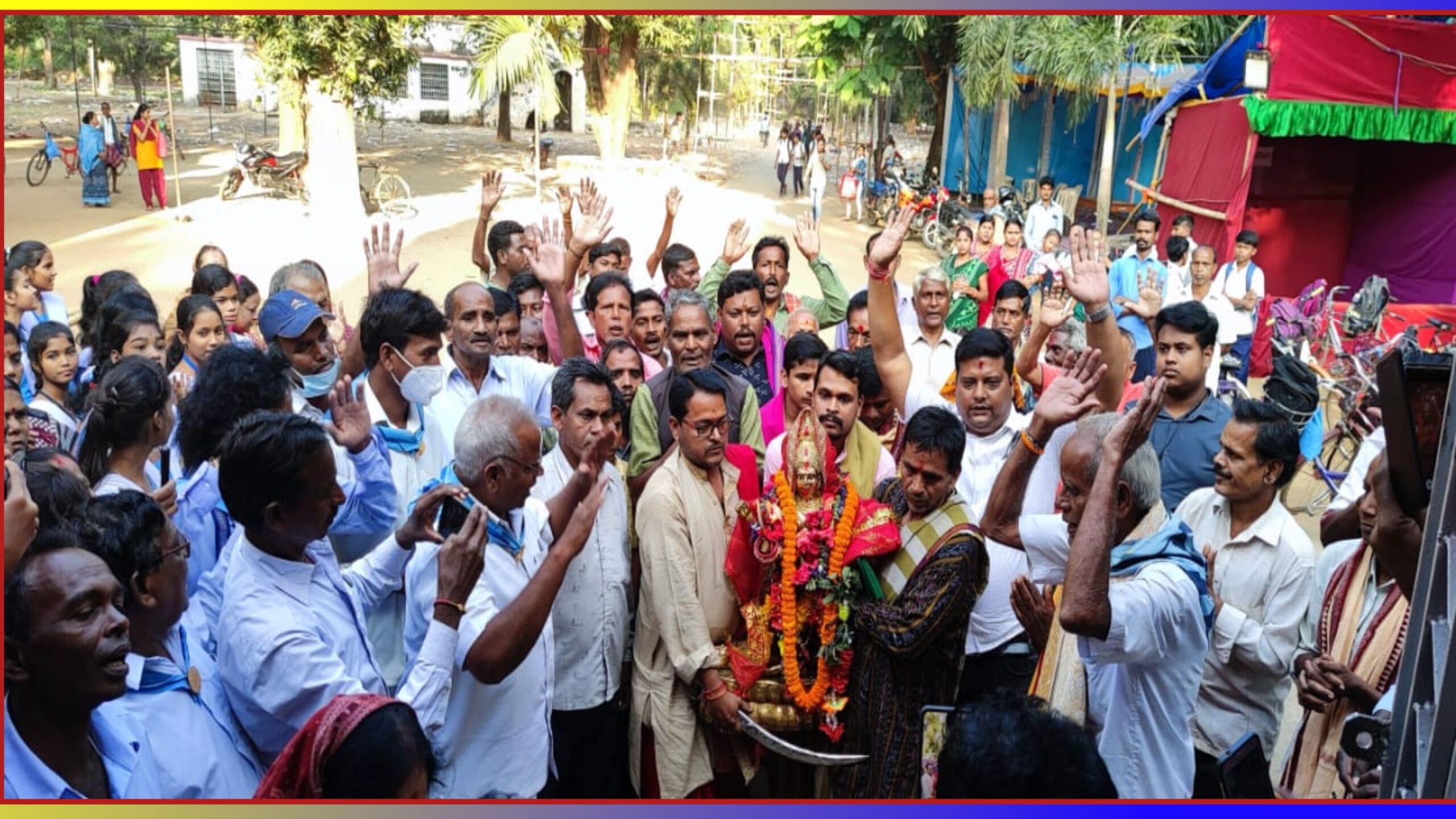 ପୂର୍ଣ୍ଣାହୁତି ସହ ସମ୍ପର୍ଣ୍ଣ ହେଲା ରେଙ୍ଗାଲି କେମ୍ପ ମାଁ ଶ୍ୟାମାକାଳୀ ଙ୍କ ପ୍ରତିଷ୍ଠା ମହୋତ୍ସବ,ନୂତନ ବିଗ୍ରହ ଗମ୍ଭୀରା ପ୍ରବେଶ….