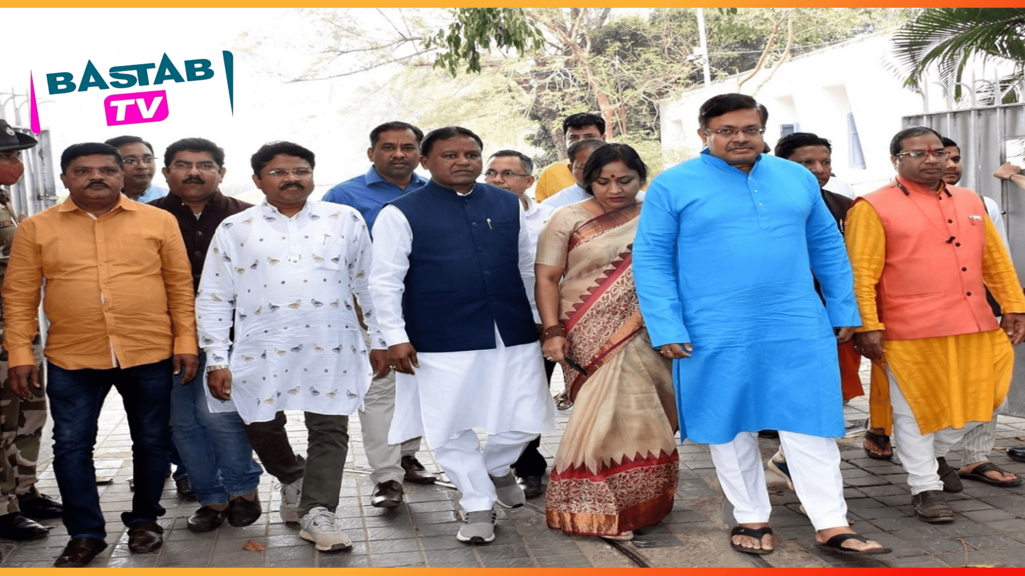 ପିଏମ ଆବାସ ଯୋଜନା ପ୍ରସଙ୍ଗରେ ରାଜ୍ୟପାଳଙ୍କୁ  ଦାବି ପତ୍ର ଦେଲେ ବିଜେପି ପ୍ରତିନିଧି ମଣ୍ଡଳୀ…