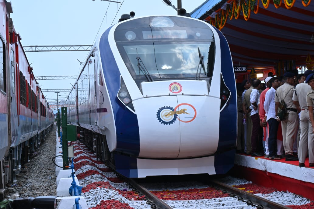 ରାଜ୍ୟରେ ଗଡ଼ିଲା ଦ୍ୱିତୀୟ ବନ୍ଦେ ଭାରତ ଏକ୍ସପ୍ରେସ୍‌:ପୁରୀରୁ ରାଉରକେଲା ଟ୍ରେନର ଶୁଭାରମ୍ଭ କଲେ ପ୍ରଧାନମନ୍ତ୍ରୀ