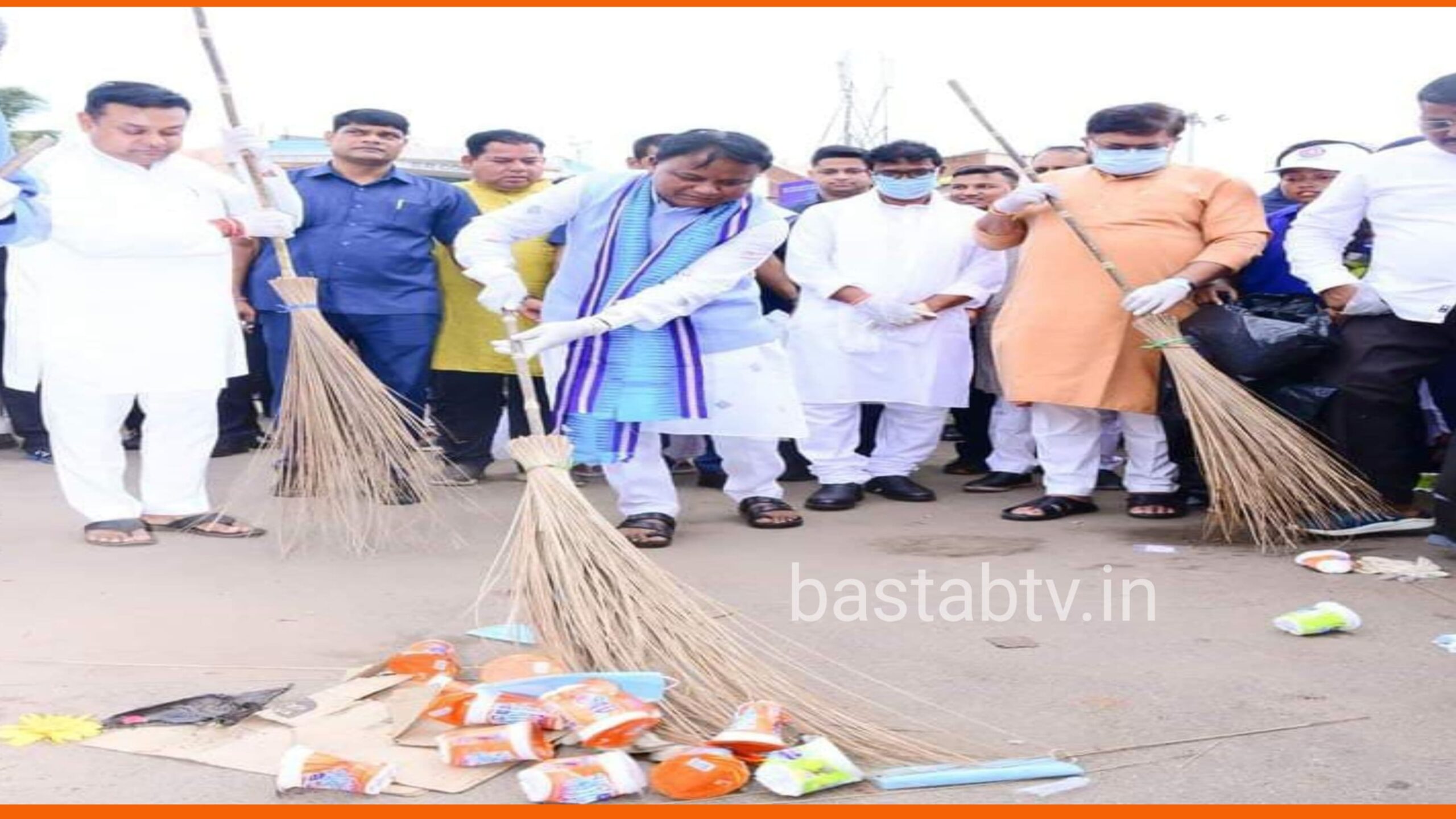 ଓଡିଶା ଇତିହାସ ରେ ପ୍ରଥମ ! ମୁଖ୍ୟମନ୍ତ୍ରୀ ହାତରେ ଝାଡ଼ୁ….