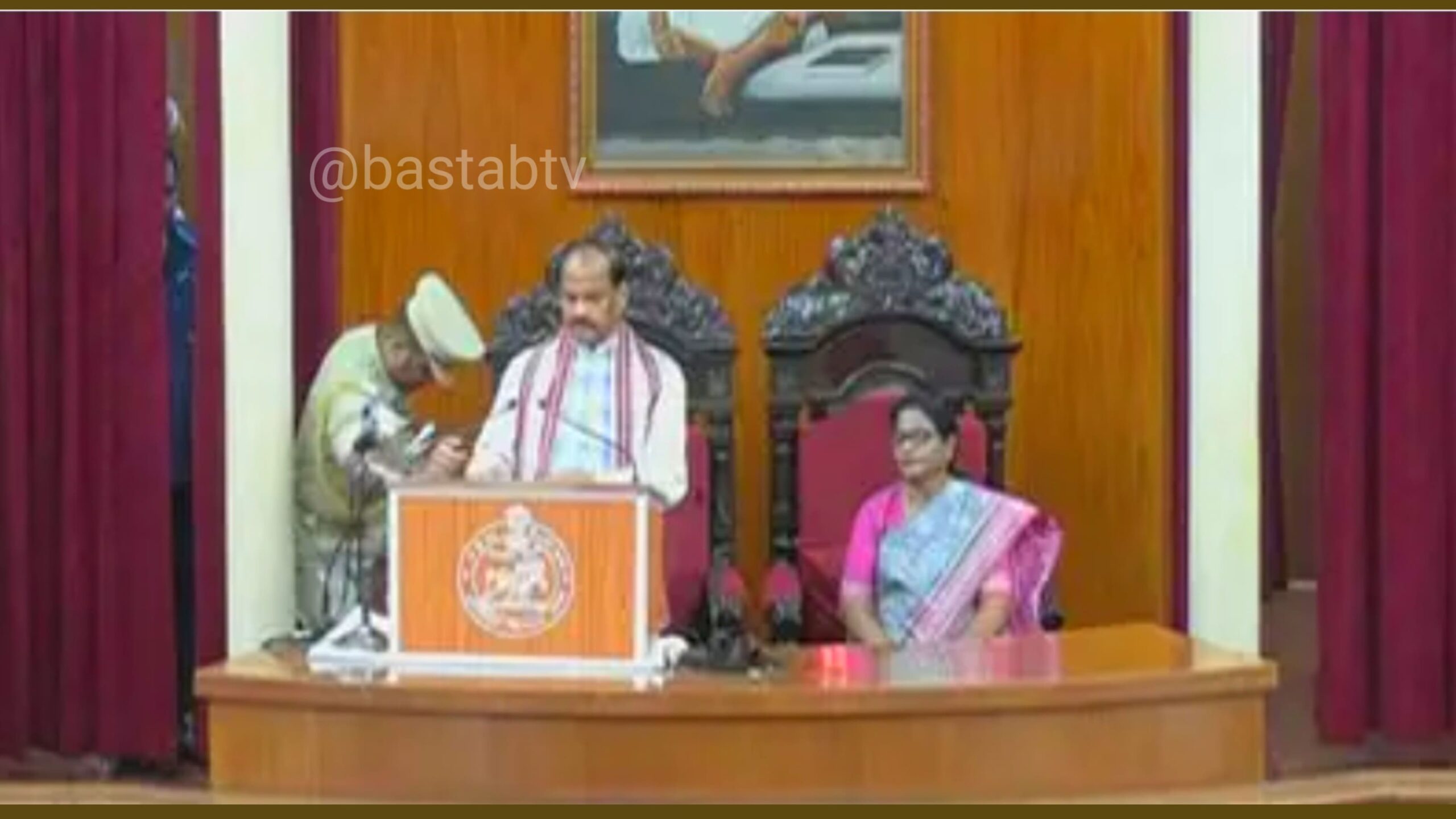 ପ୍ରଥମ ଦିନରୁ ଝଡ ରାଜ୍ୟପାଳ ଙ୍କ ଅଭିଭାଷଣକୁ କଂଗ୍ରେସ ବିଜେଡିର ବିରୋଧ…