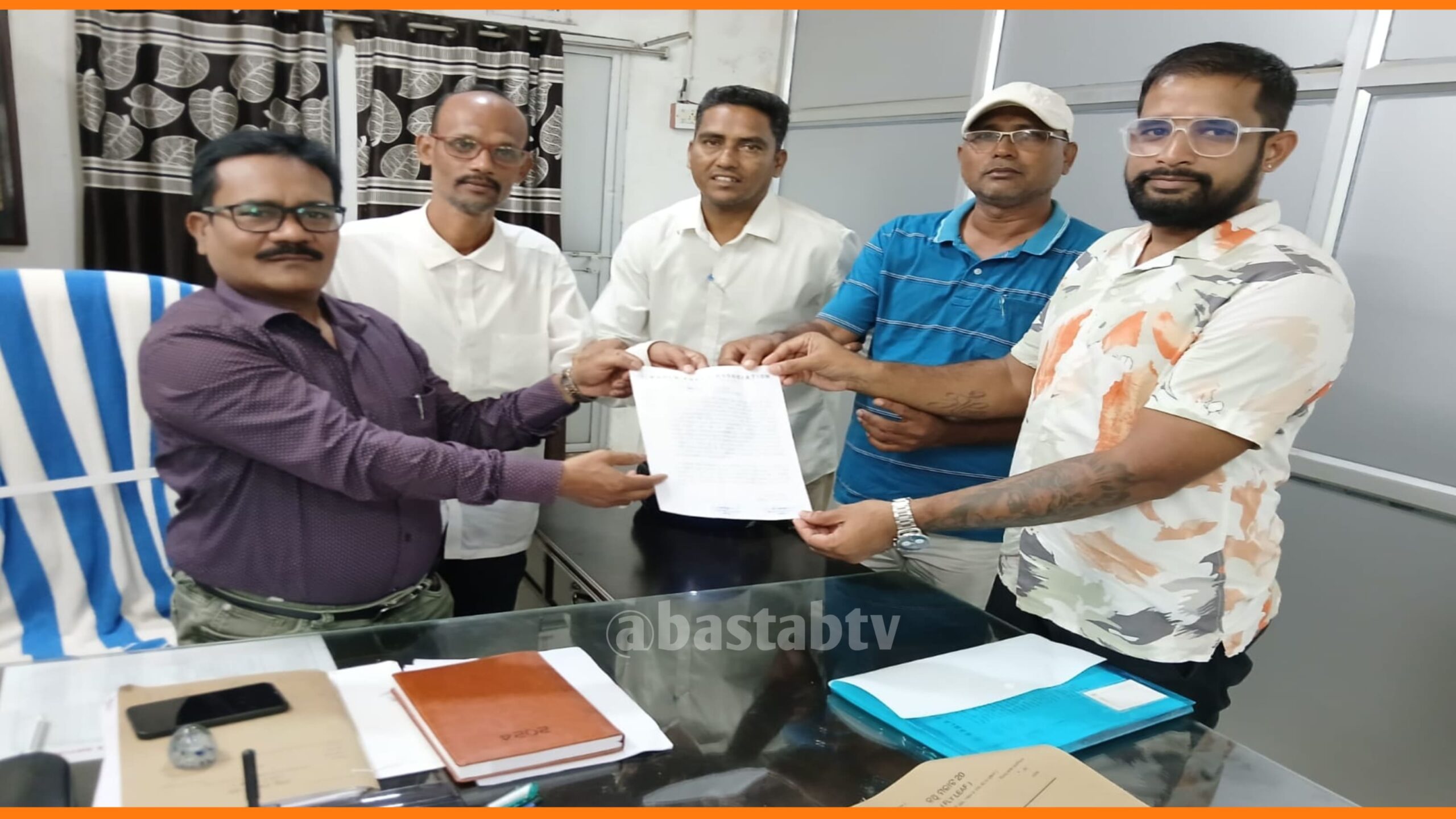 ଚରମ ସୀମାରେ ସ୍କୁଲ ପୋଷାକ ଦୁର୍ନୀତି ଉଚ୍ଚ ସ୍ତରୀୟ ତଦନ୍ତ ଦାବି….