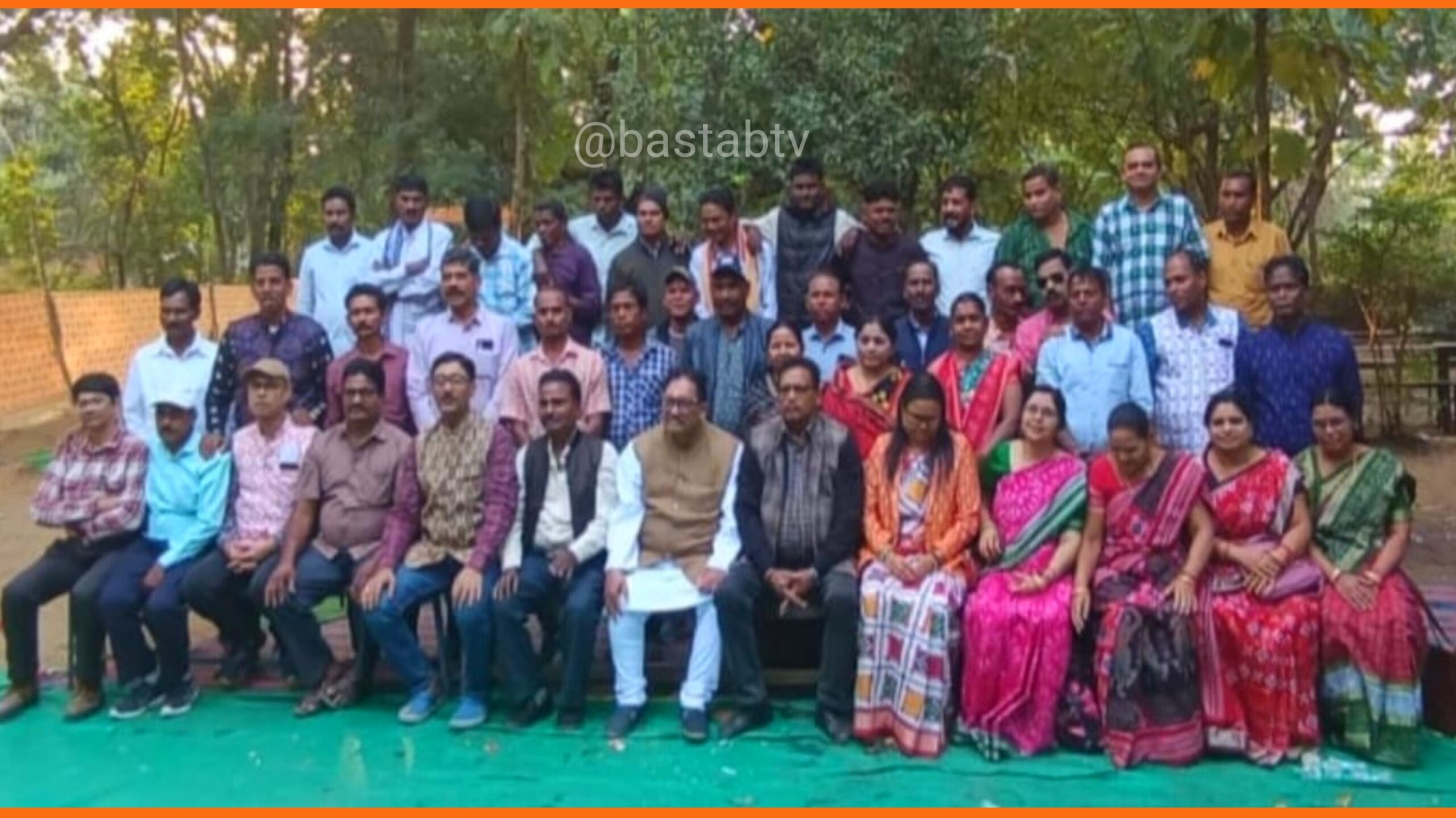 ପାରମ୍ପରିକ ରୀତିନୀତି ରେ ଗୁରୁ ପୂଜନ ସହ ପାଳିତ ହେଲା ଲରମ୍ଭା ୧୯୯୦ ମାଟ୍ରିକ ବ୍ୟାଚ ବନ୍ଧୁ ମିଳନ…