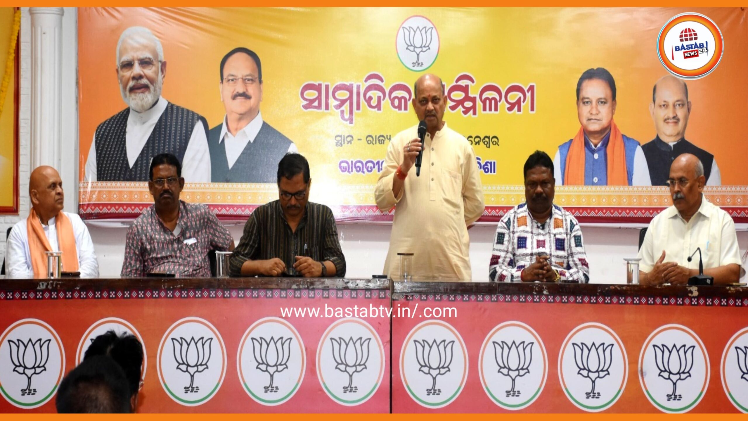 ସାରା ଭାରତରେ ସ୍ୱଦେଶୀ ଆନ୍ଦୋଳନର ତ୍ରାଣକର୍ତା ଥିଲେ ମଧୁବାବୁ :ମନମୋହନ ସାମଲ…