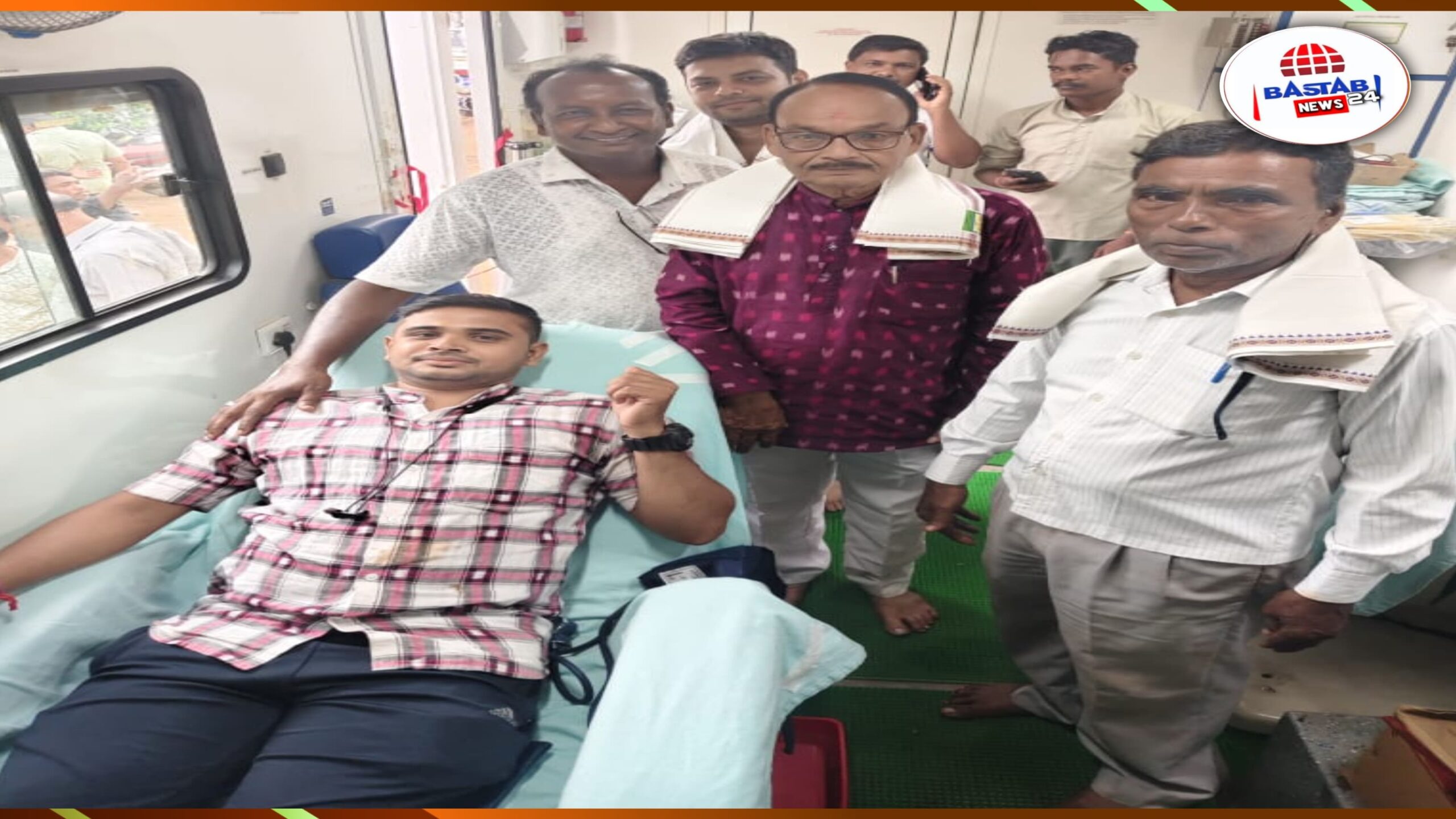 ଧୁବେନପାଲି ଗ୍ରାମବାସୀ ଓ ଅମୃତ୍ କୁଟୁମ୍ ର ମିଳିତ ଆନୁକୂଲ୍ୟ ରେ ଏକ ସ୍ଵେଚ୍ଛାକୃତ ରକ୍ତଦାନ ଶିବିର