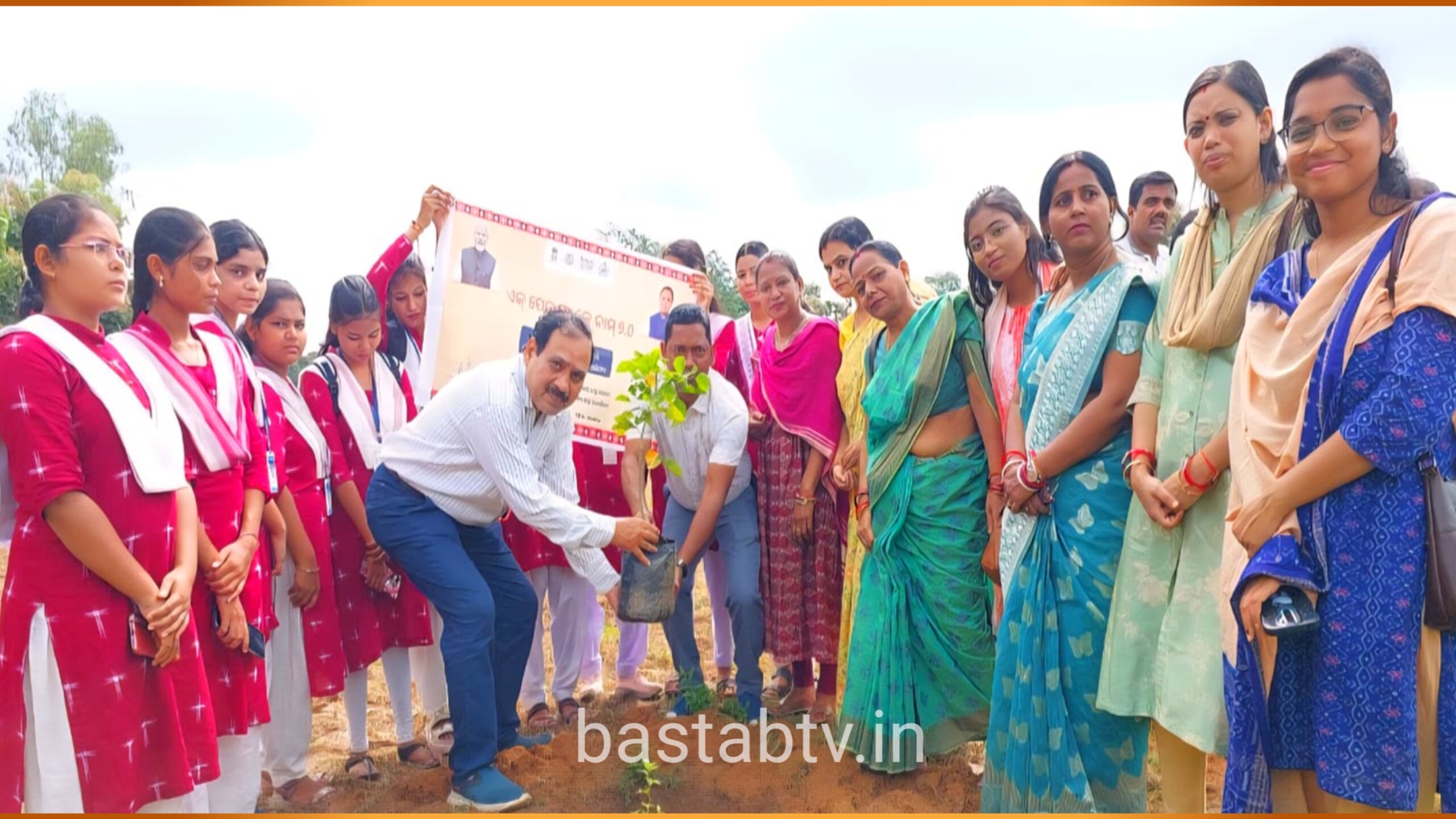 ଜମୁର୍ଡା ରେ ମାଁ ପ।ଇଁ ଗଛଟିଏ କାର୍ଯ୍ୟକ୍ରମ…