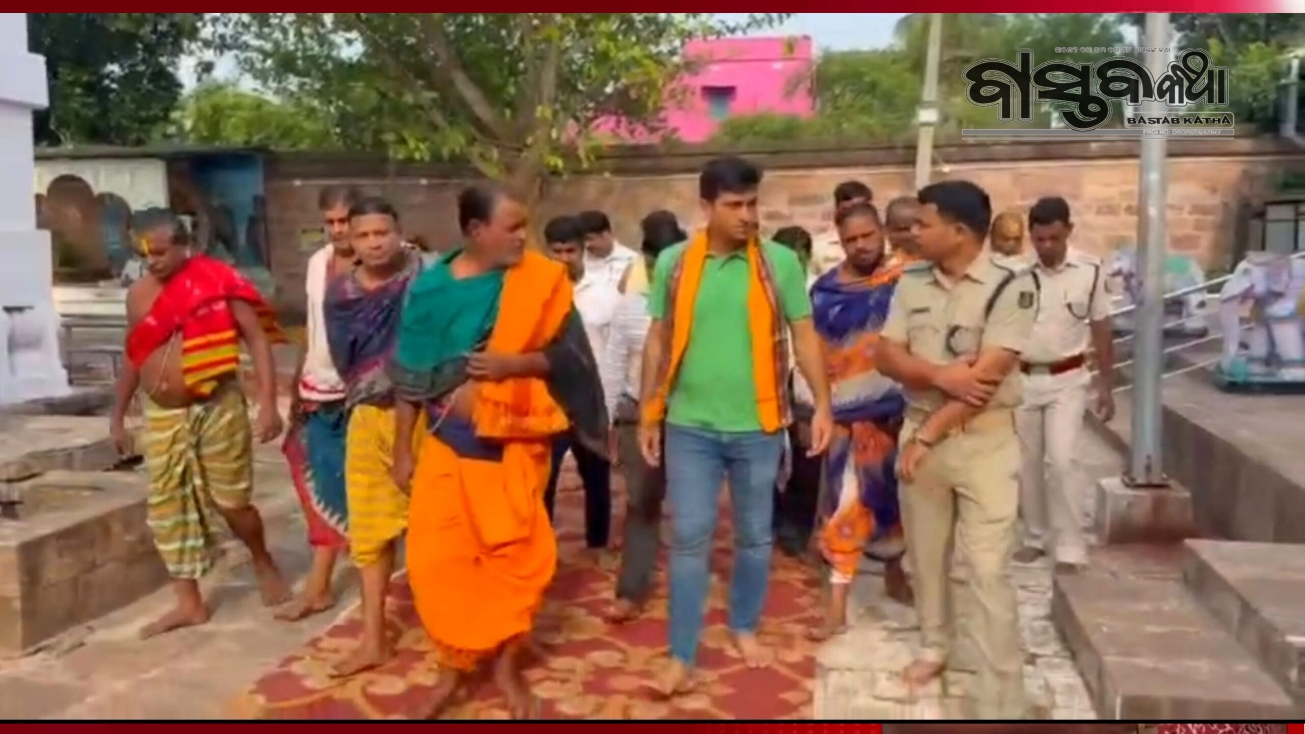 ଶ୍ରୀ ଅଲାରନାଥ ମନ୍ଦିରରେ ଅଣବସର ସମୟରେ ଭକ୍ତମାନଙ୍କ ସୁରକ୍ଷା, ଦର୍ଶନ ଓ ଟ୍ରାଫିକ୍ ପରିଚାଳନା ସମ୍ପର୍କରେ ପୁରୀ ଆରକ୍ଷୀ ଅଧିକ୍ଷକଙ୍କ ସମୀକ୍ଷା…